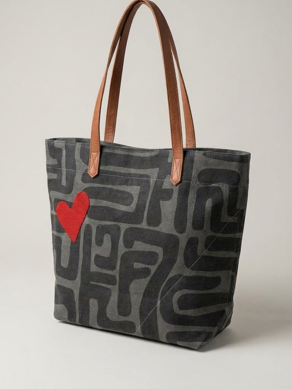 Safari Green Beaded Heart Tote - Brand New

Handcrafted by Ubuntu Life